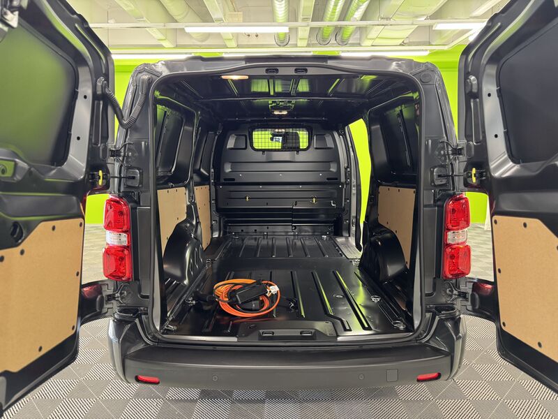 Toyota Proace EV vaihtoauto
