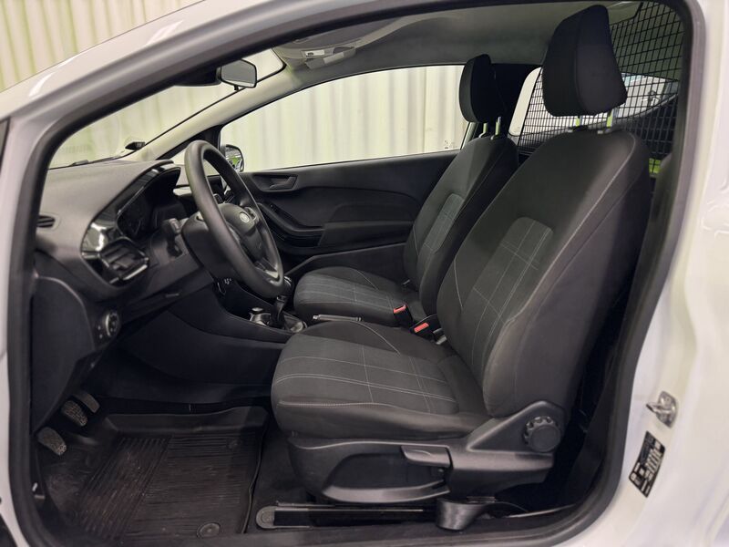 Ford Fiesta Van vaihtoauto