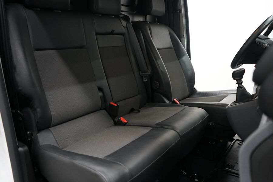 Opel Vivaro vaihtoauto