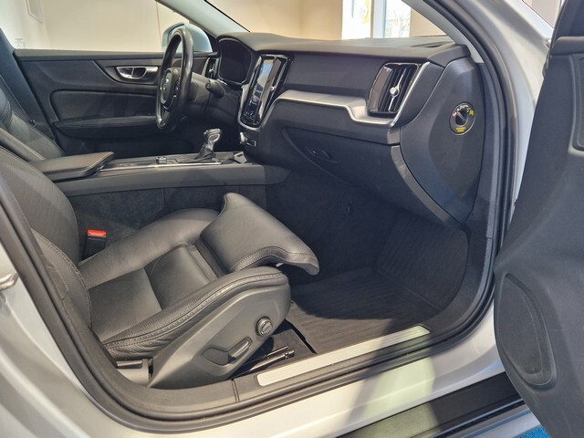 Volvo V60 Cross Country vaihtoauto