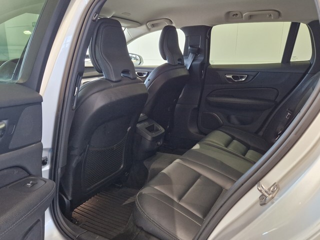 Volvo V60 Cross Country vaihtoauto