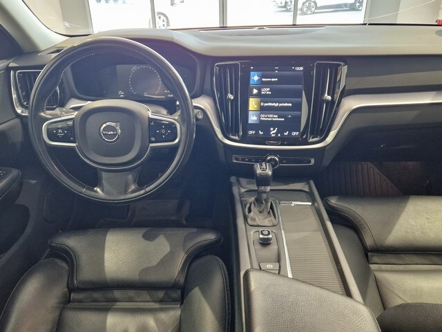 Volvo V60 Cross Country vaihtoauto