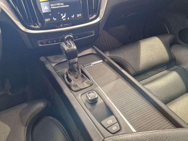 Volvo V60 Cross Country vaihtoauto