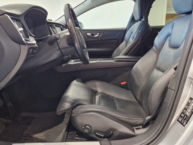 Volvo V60 Cross Country vaihtoauto