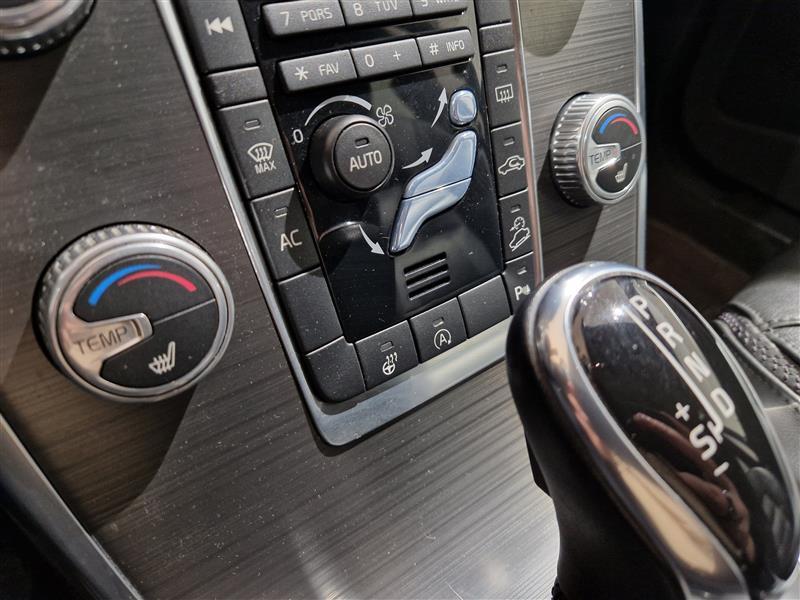 Volvo XC70 vaihtoauto