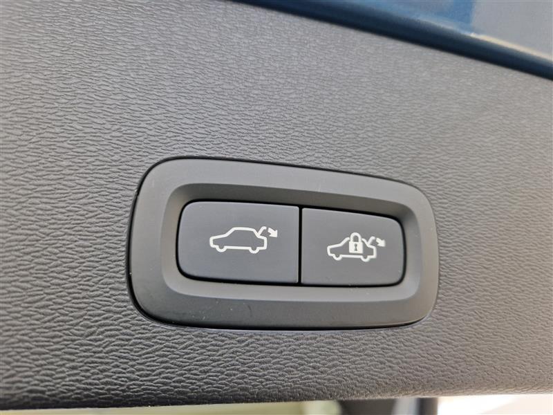 Volvo EC40 vaihtoauto