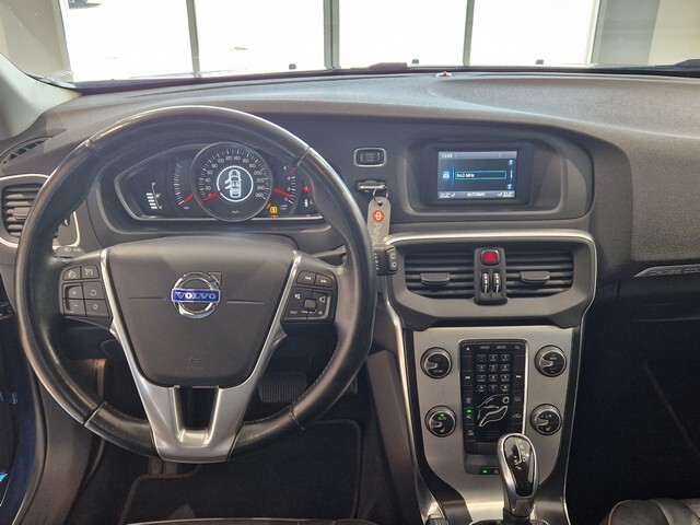 Volvo V40 Cross Country vaihtoauto