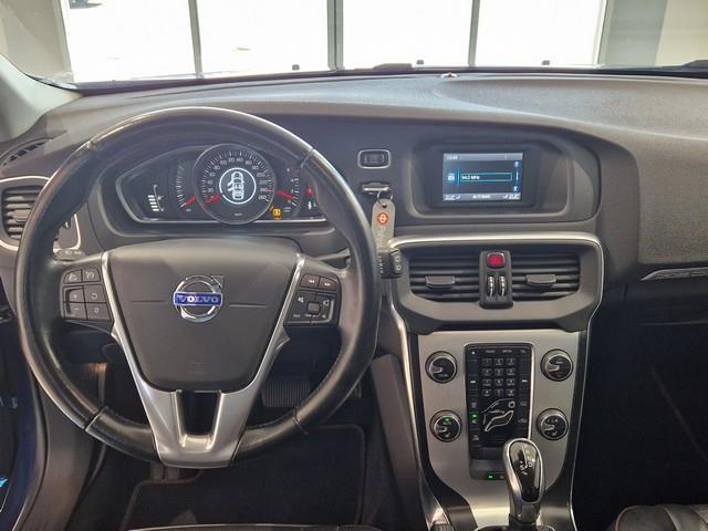 Volvo V40 Cross Country vaihtoauto