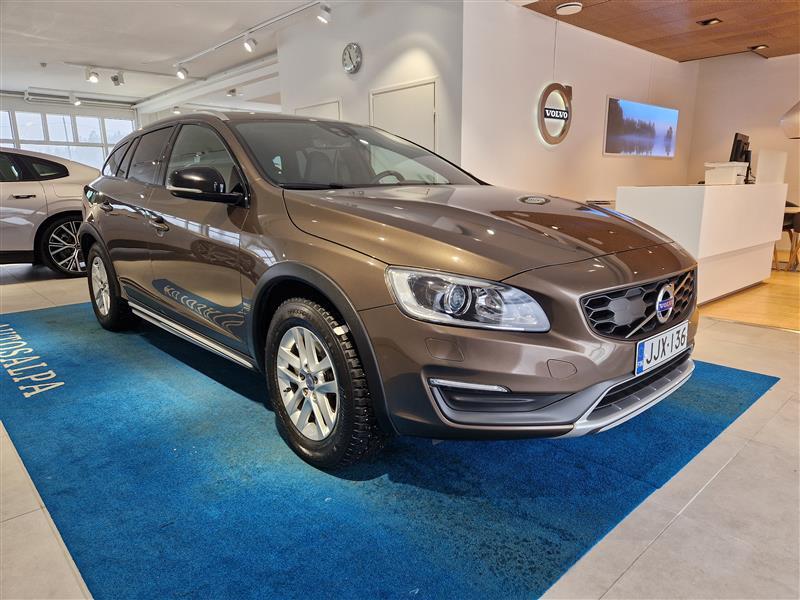 Volvo V60 Cross Country vaihtoauto