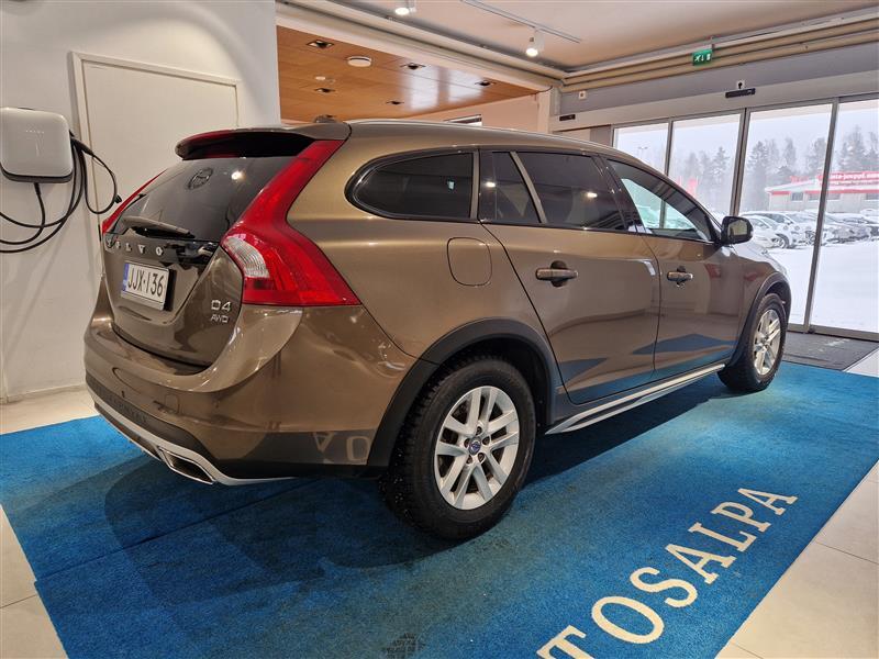 Volvo V60 Cross Country vaihtoauto