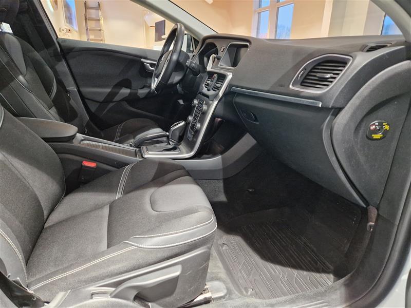 Volvo V40 vaihtoauto