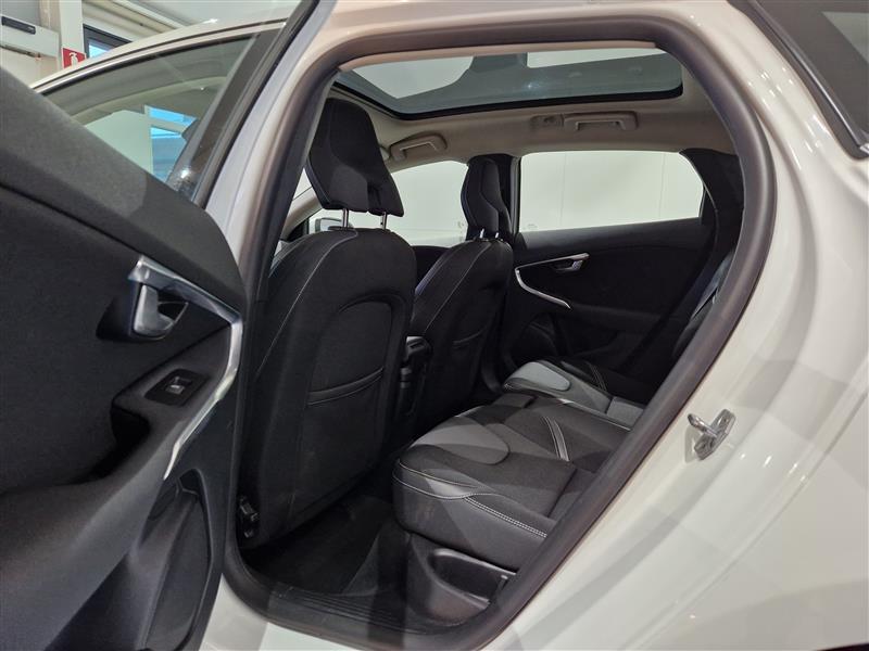 Volvo V40 vaihtoauto