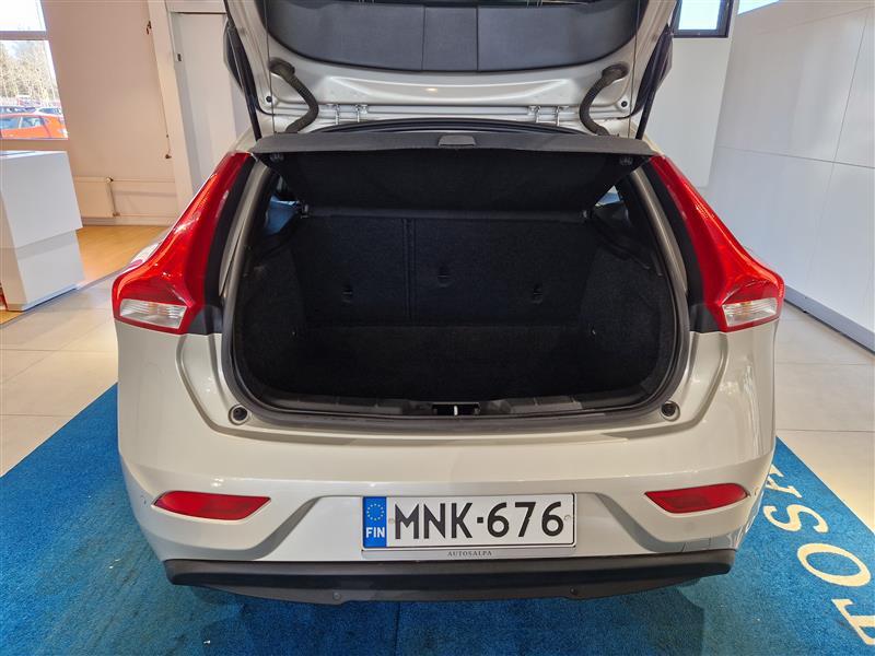 Volvo V40 vaihtoauto