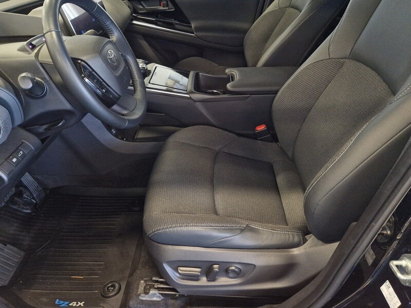 Toyota bZ4X vaihtoauto