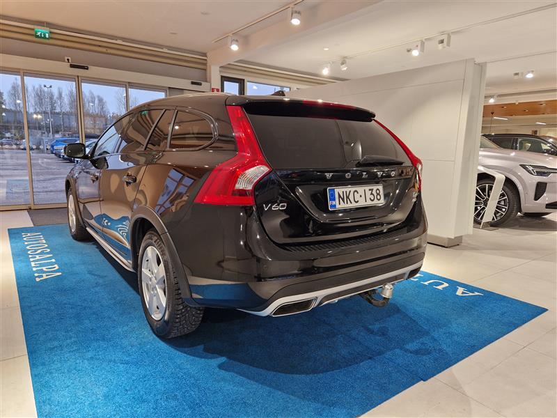 Volvo V60 Cross Country vaihtoauto