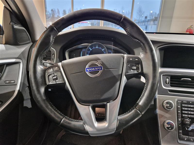 Volvo V60 Cross Country vaihtoauto