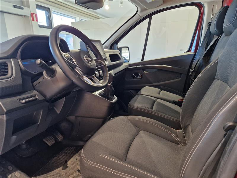 Nissan Primastar vaihtoauto
