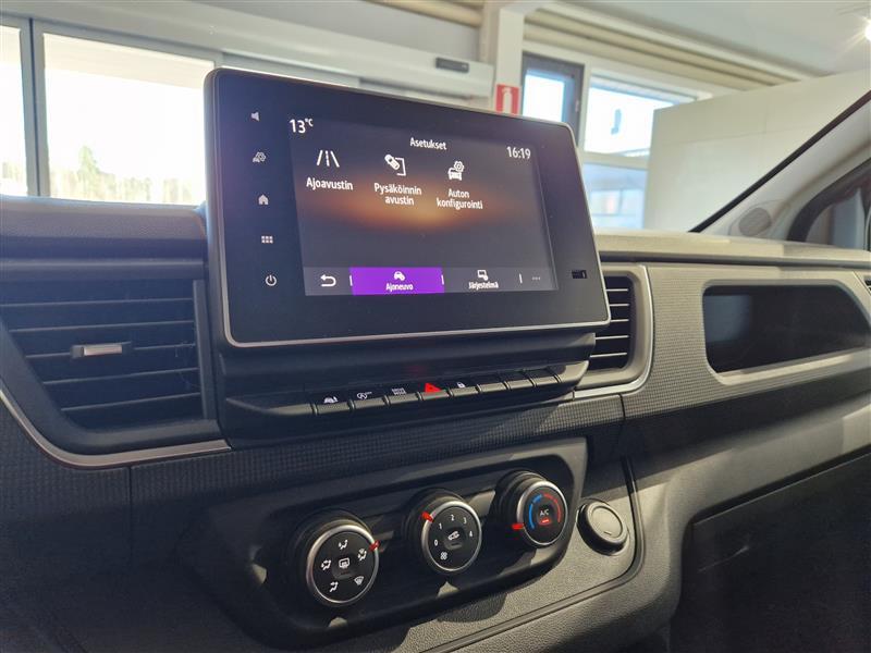 Nissan Primastar vaihtoauto