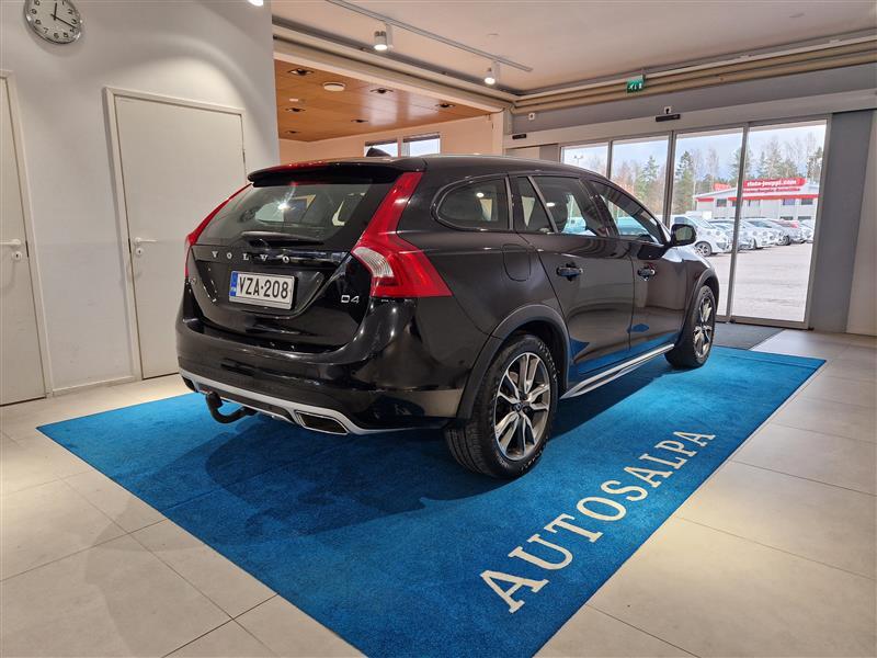 Volvo V60 Cross Country vaihtoauto