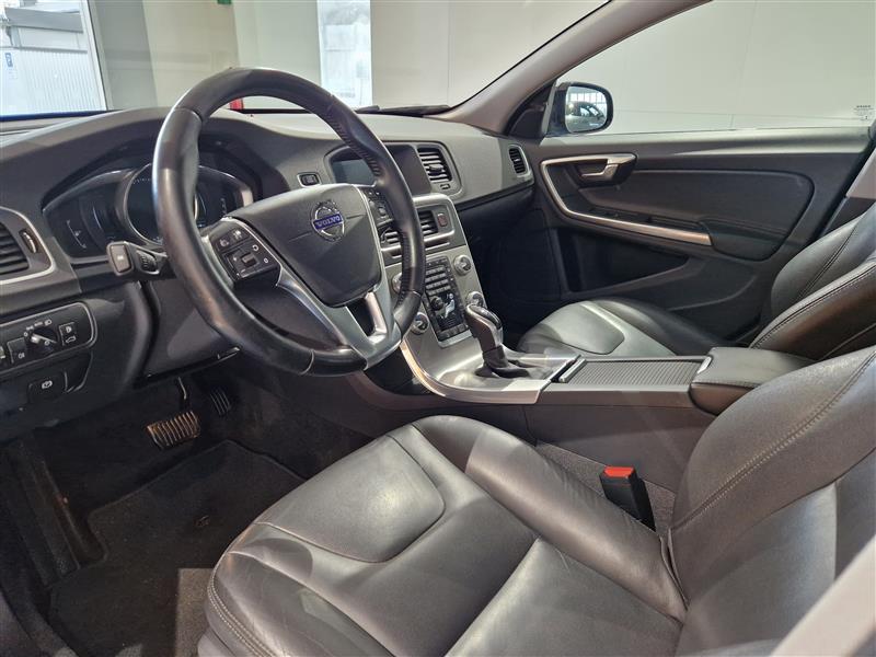 Volvo V60 Cross Country vaihtoauto