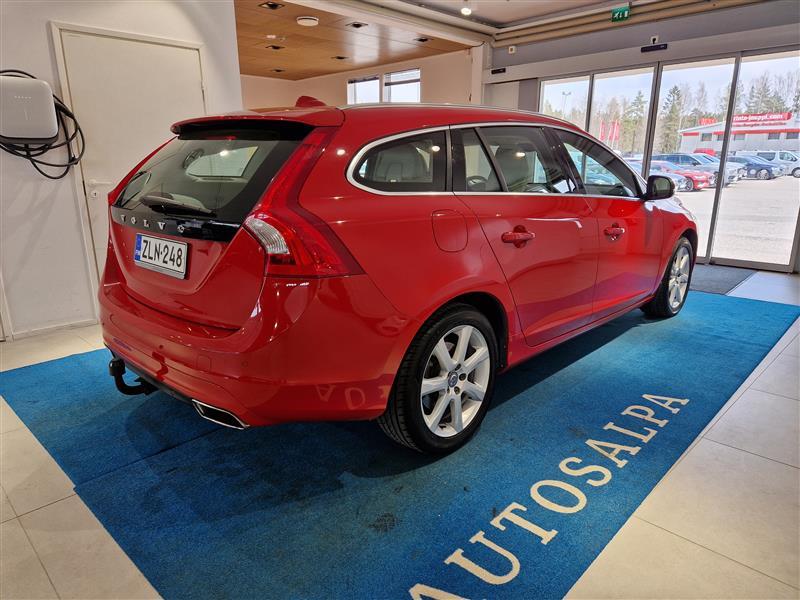 Volvo V60 vaihtoauto