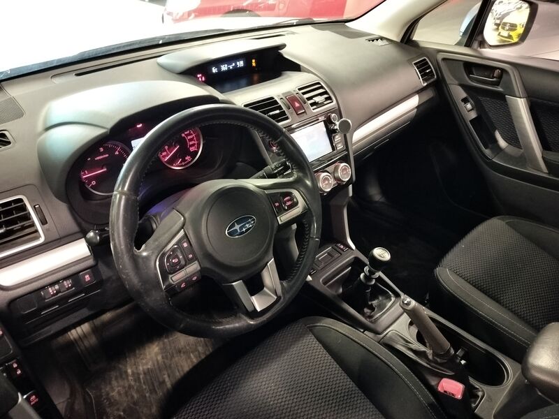 Subaru Forester vaihtoauto