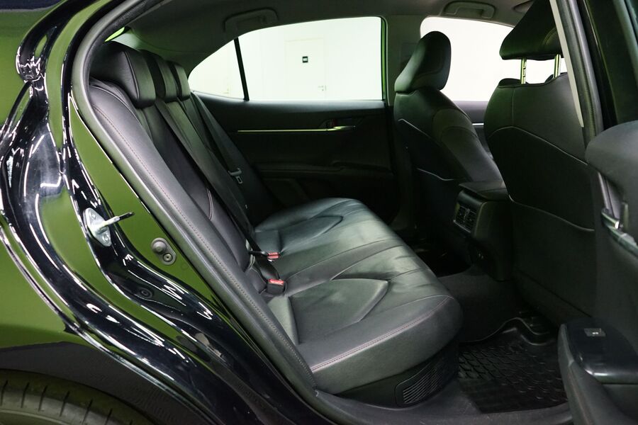Toyota Camry vaihtoauto
