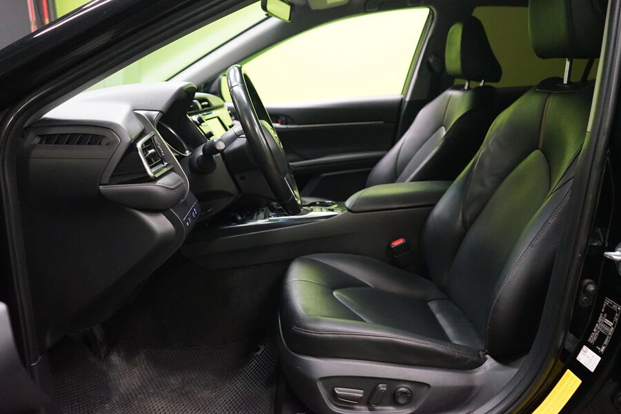 Toyota Camry vaihtoauto