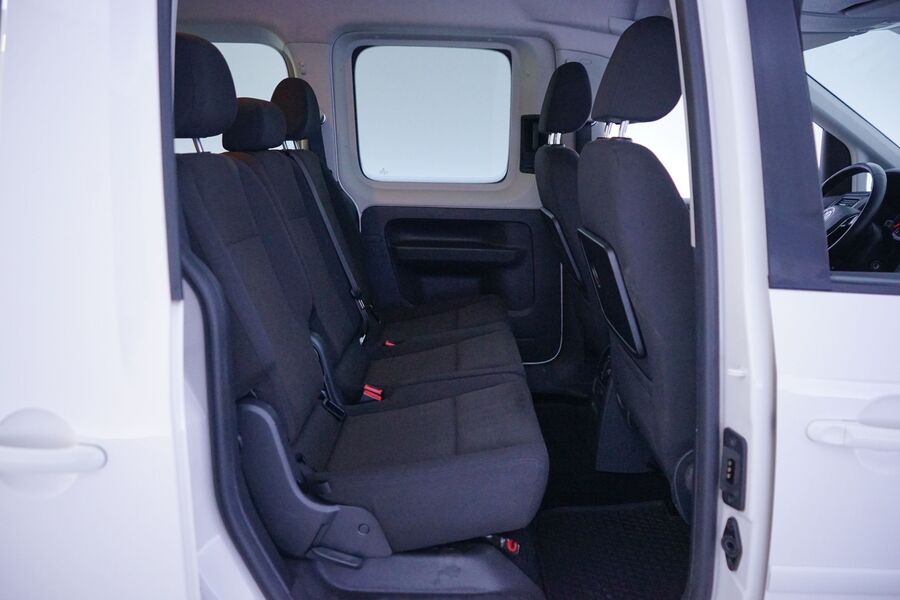 Volkswagen Caddy Maxi vaihtoauto