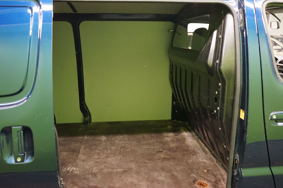 Toyota Hiace vaihtoauto