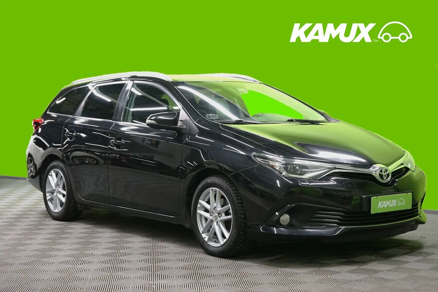 Toyota Auris vaihtoauto