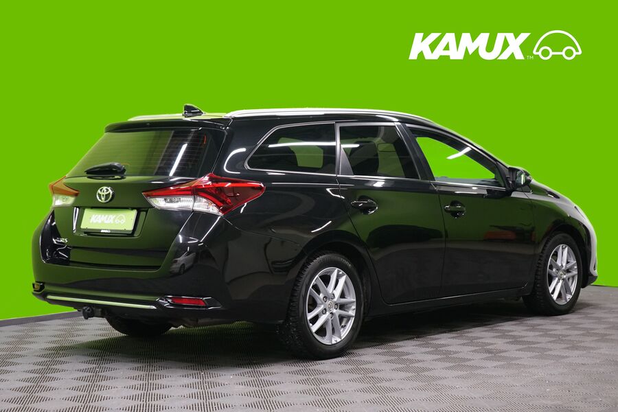Toyota Auris vaihtoauto