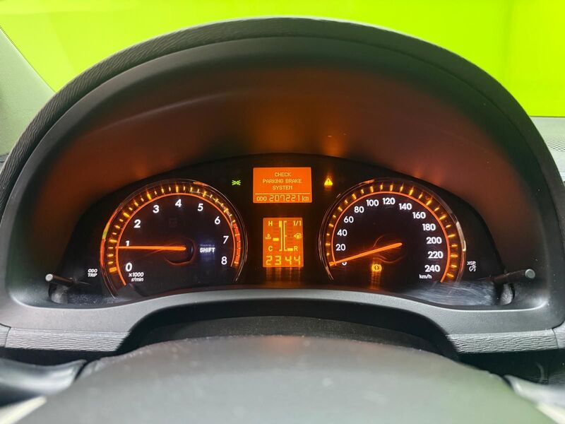 Toyota Avensis vaihtoauto