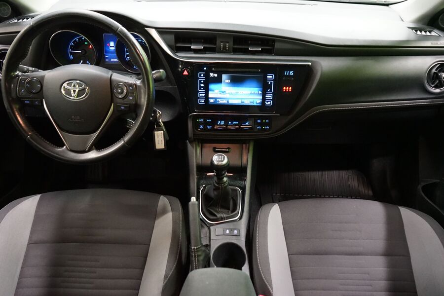 Toyota Auris vaihtoauto