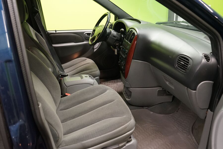 Chrysler Voyager vaihtoauto