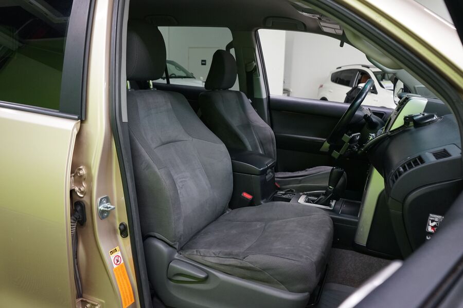 Toyota Land Cruiser vaihtoauto