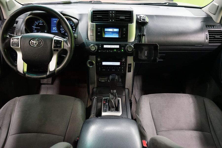 Toyota Land Cruiser vaihtoauto