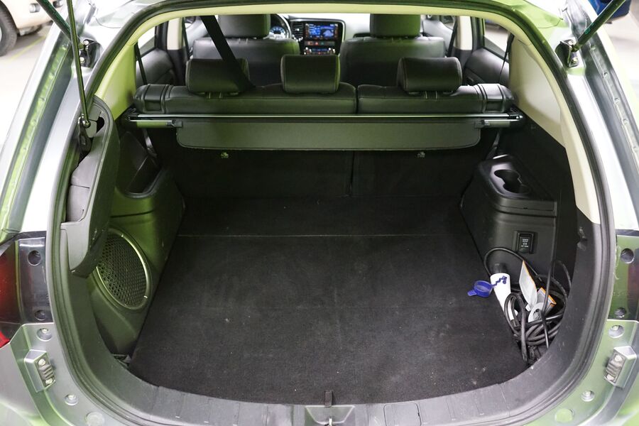 Mitsubishi Outlander PHEV vaihtoauto