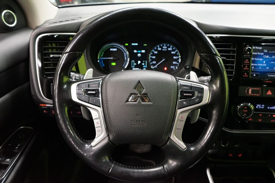 Mitsubishi Outlander PHEV vaihtoauto