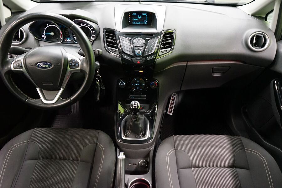 Ford Fiesta vaihtoauto