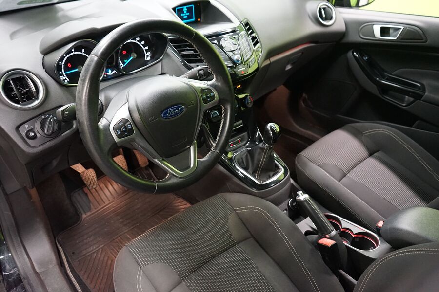 Ford Fiesta vaihtoauto