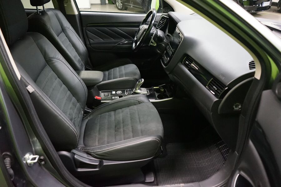 Mitsubishi Outlander PHEV vaihtoauto