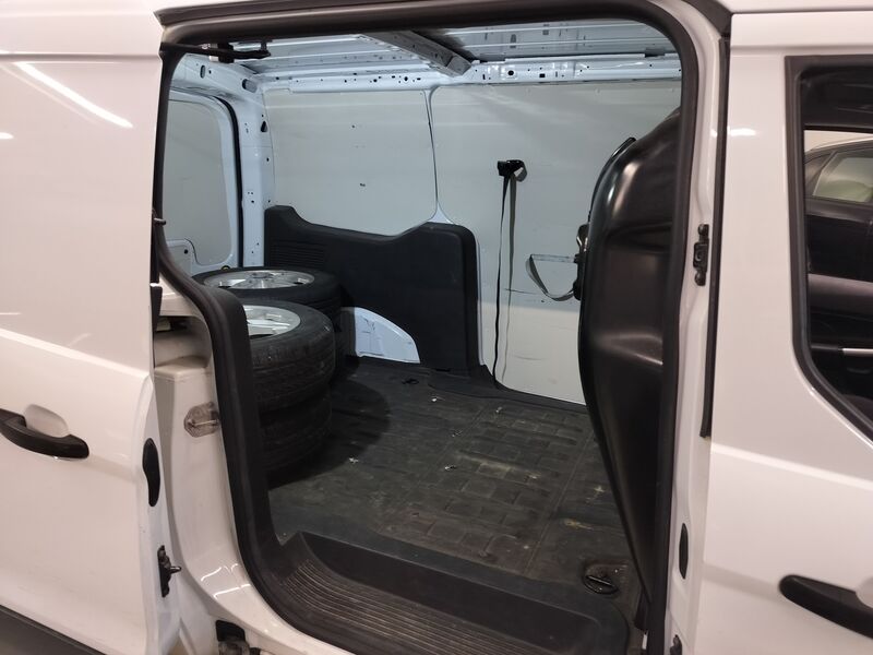 Ford Transit Connect vaihtoauto