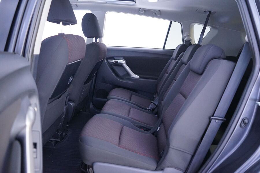 Toyota Verso vaihtoauto