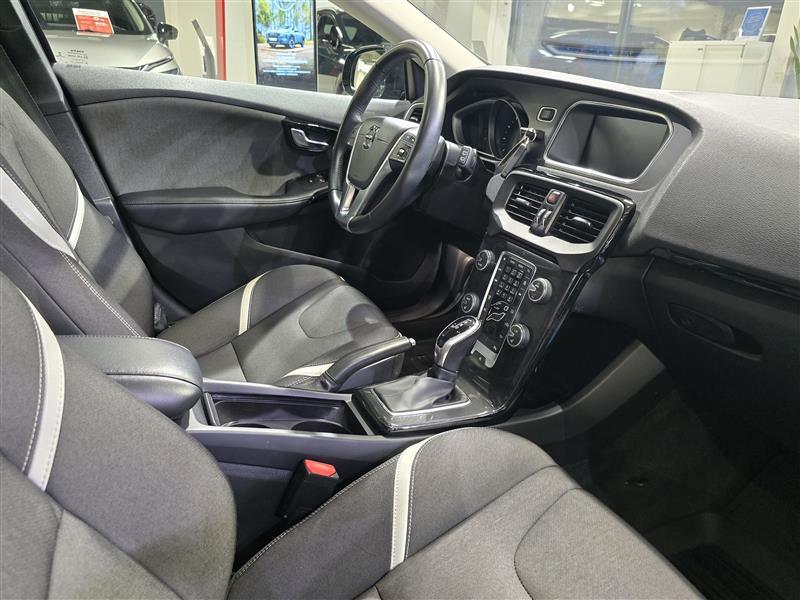 Volvo V40 vaihtoauto