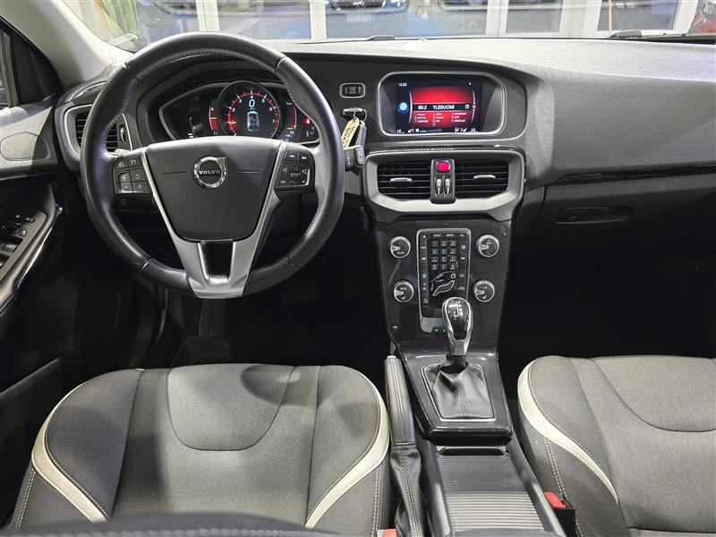 Volvo V40 vaihtoauto