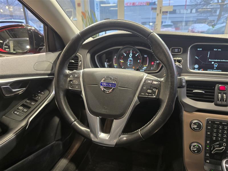 Volvo V40 Cross Country vaihtoauto