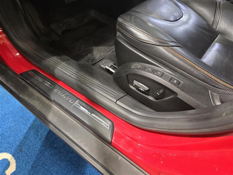 Volvo V40 Cross Country vaihtoauto