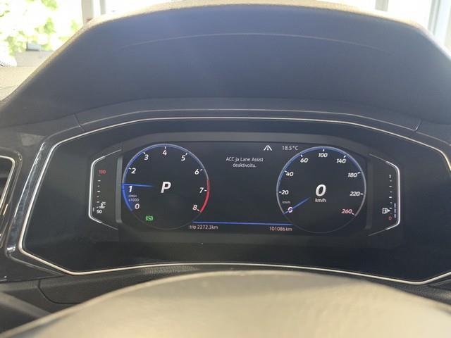 Volkswagen T-Roc vaihtoauto