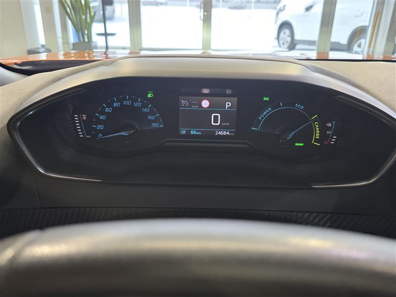 Peugeot e-2008 vaihtoauto